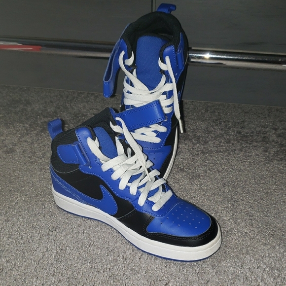 Nike Kids Royal Blue and Black Sneakers - Picture 2 of 5
